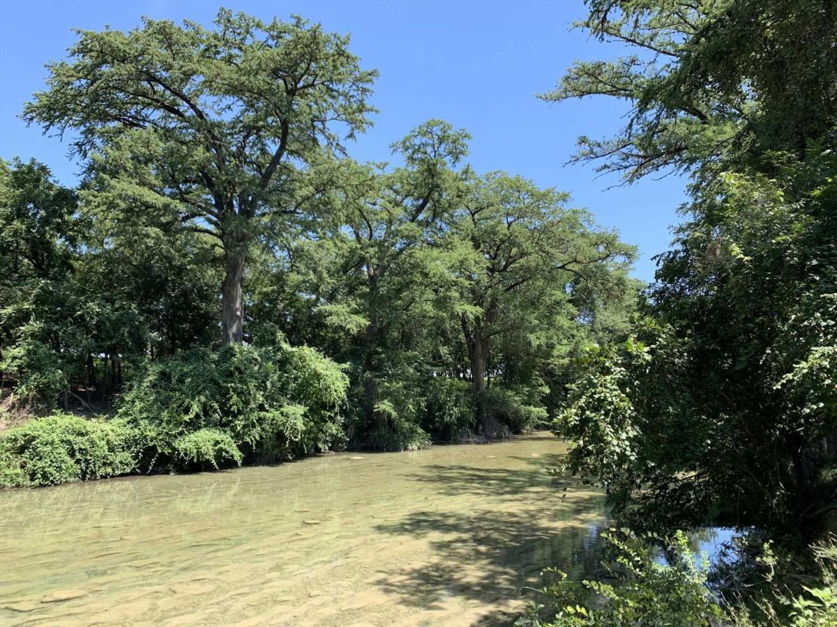 Lambert Park On Medina River Bandera Exterior foto
